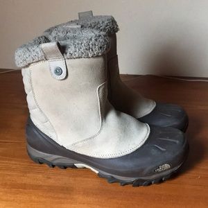 The North Face Heat Seeker winter boot - size 8 - cream/brown
